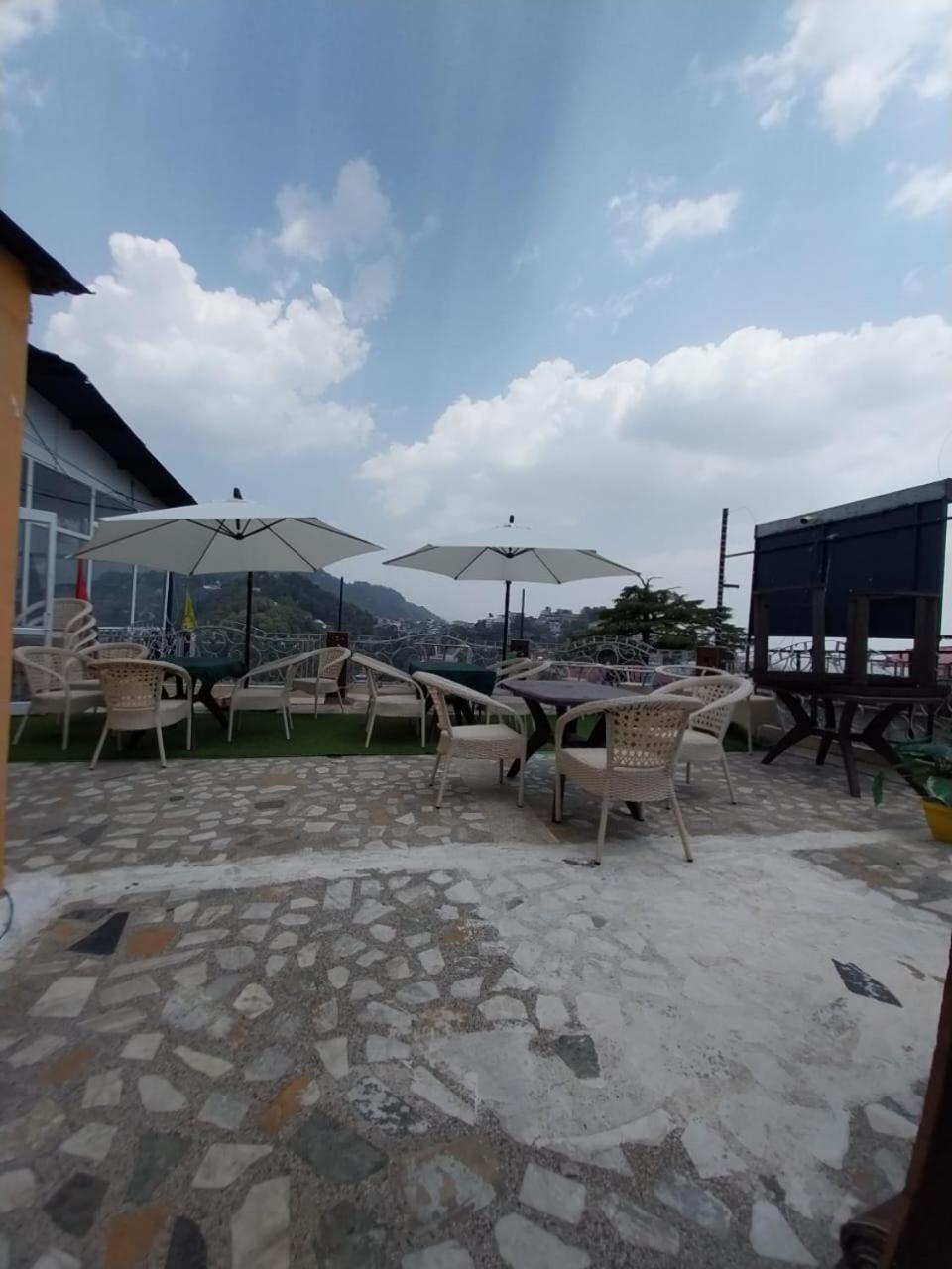 Hotel The Mussoorie International Exterior foto